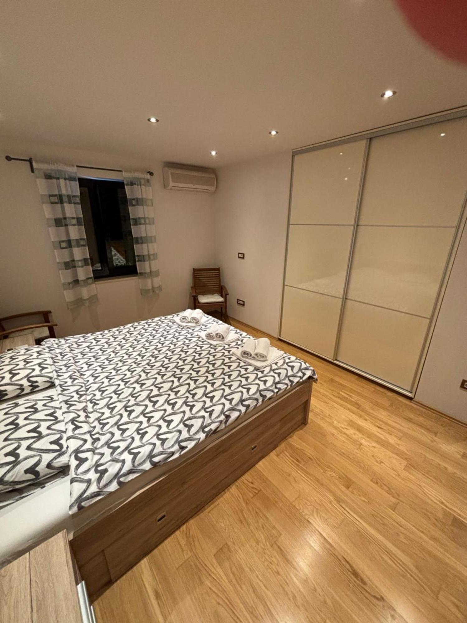 Apartment Verano Njivice Kültér fotó