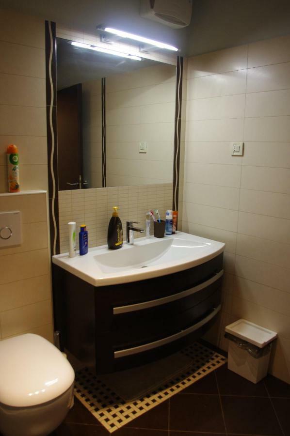 Apartment Verano Njivice Kültér fotó